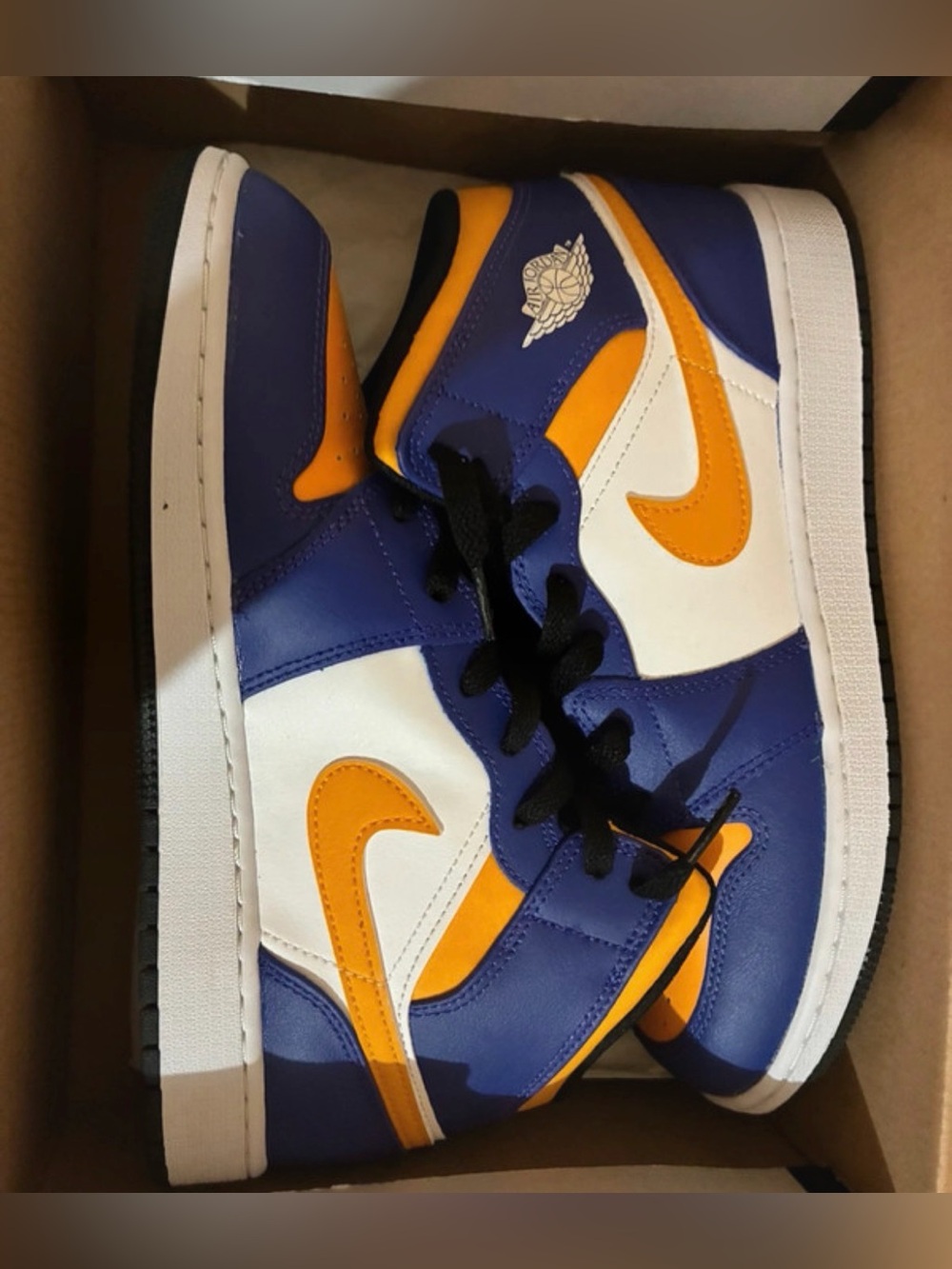 Jordan Kids Lakers Mid/High Top Sneakers - purple/Yellow/White